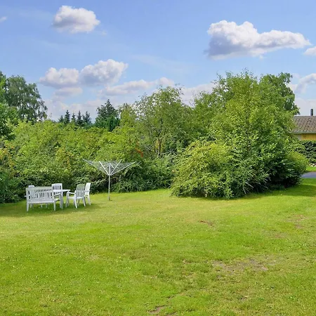 4 Person In Skibby-by Traum * Skibby